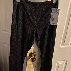 New VS Pink leggings